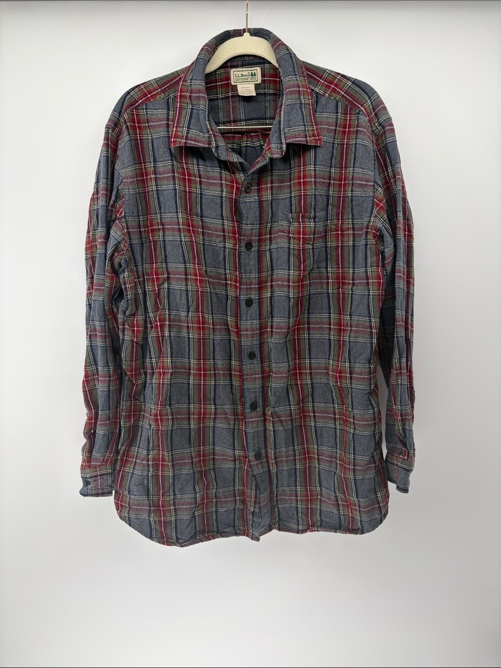 L.L. Bean Gray and Red Plaid Button-Front Shirt Large - Reg Cotton